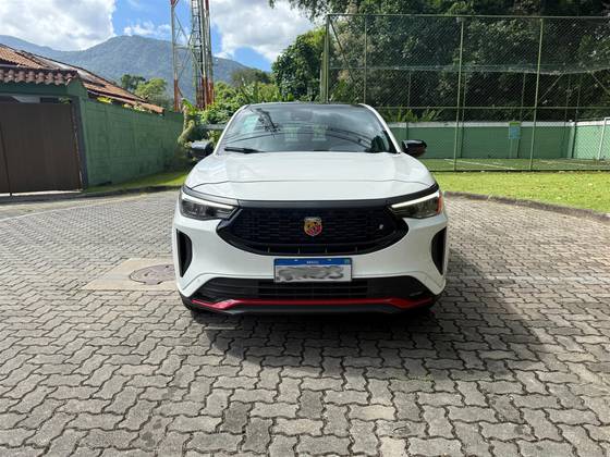 FIAT FASTBACK 1.3 TURBO 270 FLEX ABARTH AT6 FIAT FASTBACK 1.3 TURBO 270 FLEX ABARTH AT6